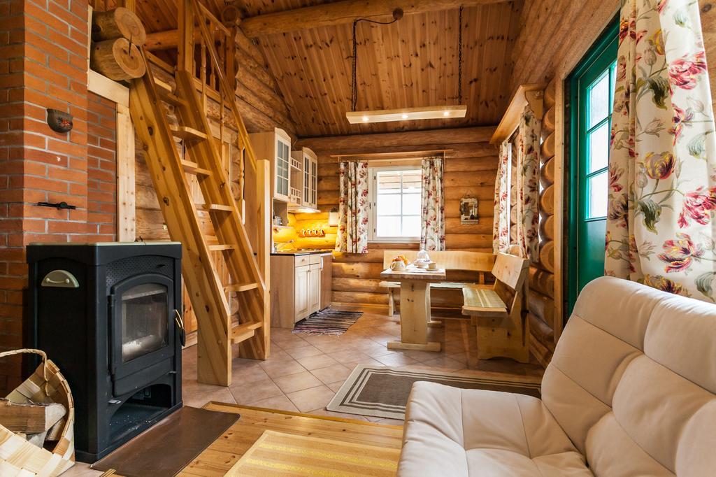Koru Cottage Laagri Ruang foto